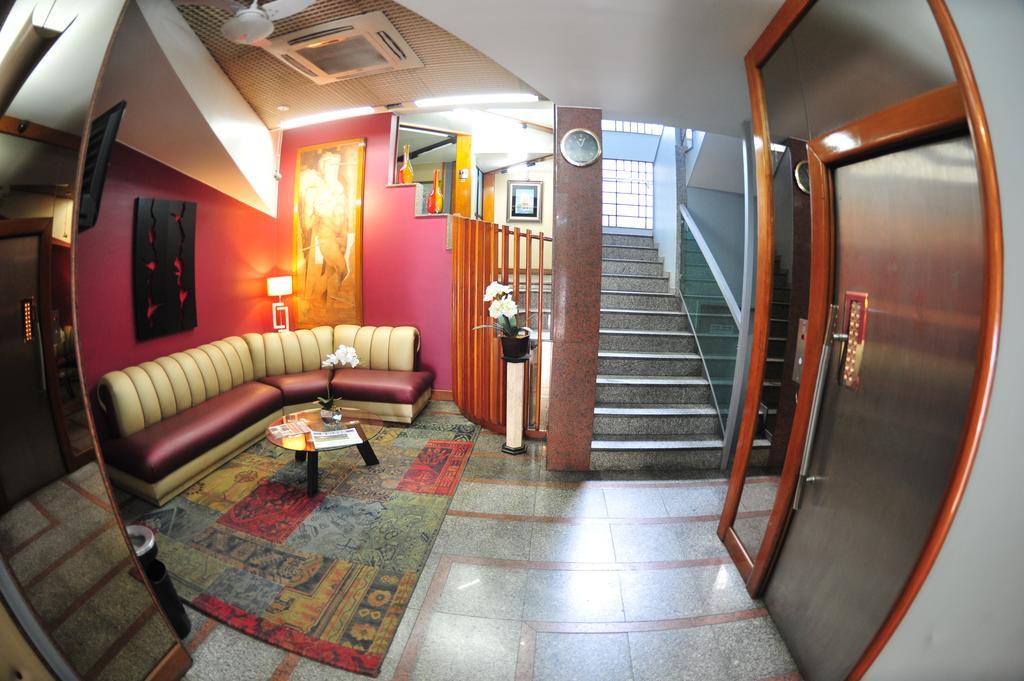 Hotel Premium Plaza Muriae Exterior photo